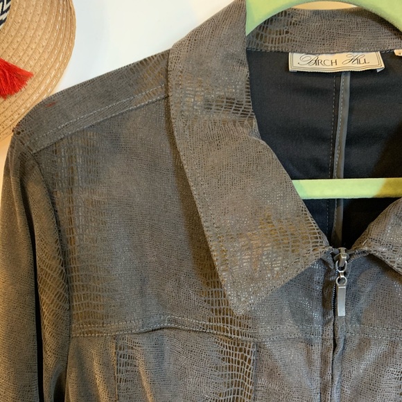 Textured Faux Snakeskin Jacket - Picture 4 of 7